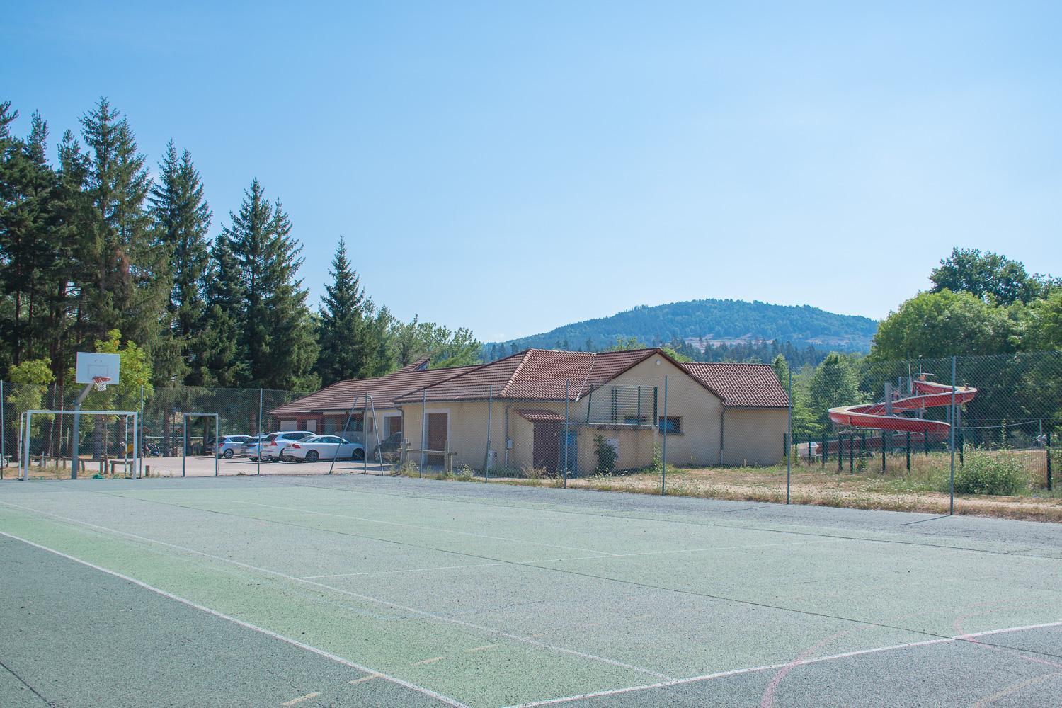 Village De Gites Du Malzieu Le Malzieu-Ville Esterno foto